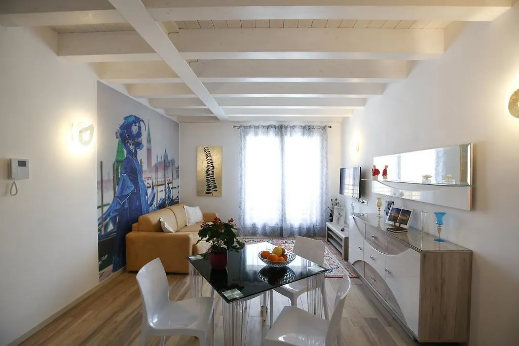 Venice Loft Marghera 0*,